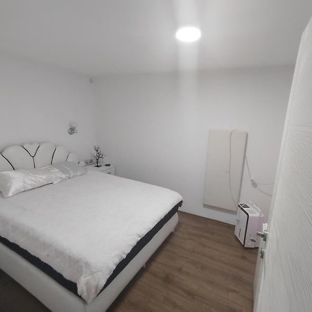 شقة Bilja'S House Ni المظهر الخارجي الصورة