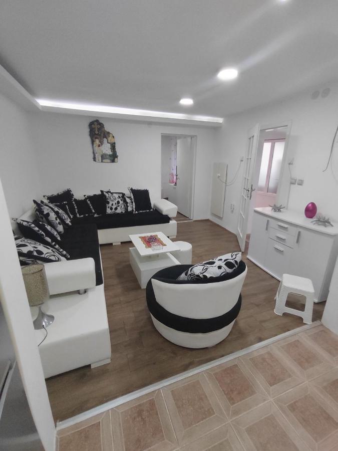 شقة Bilja'S House Ni المظهر الخارجي الصورة